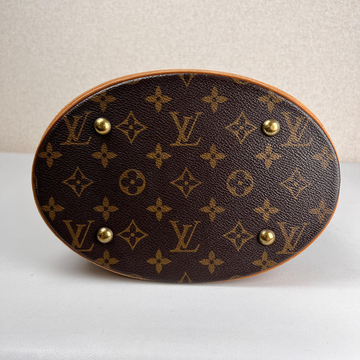 Louis Vuitton Brown Shoulder Bags A-17994