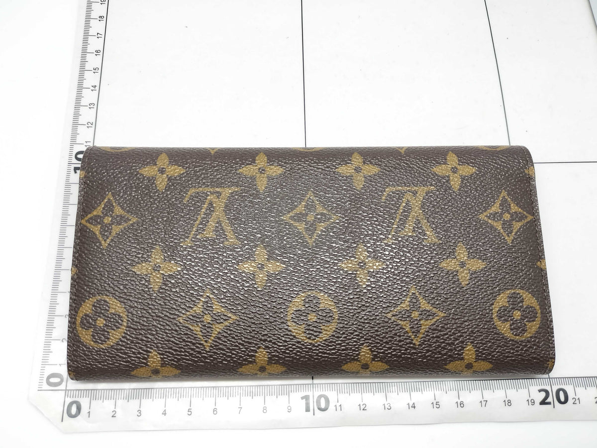 Louis Vuitton Brown Wallets A-18045