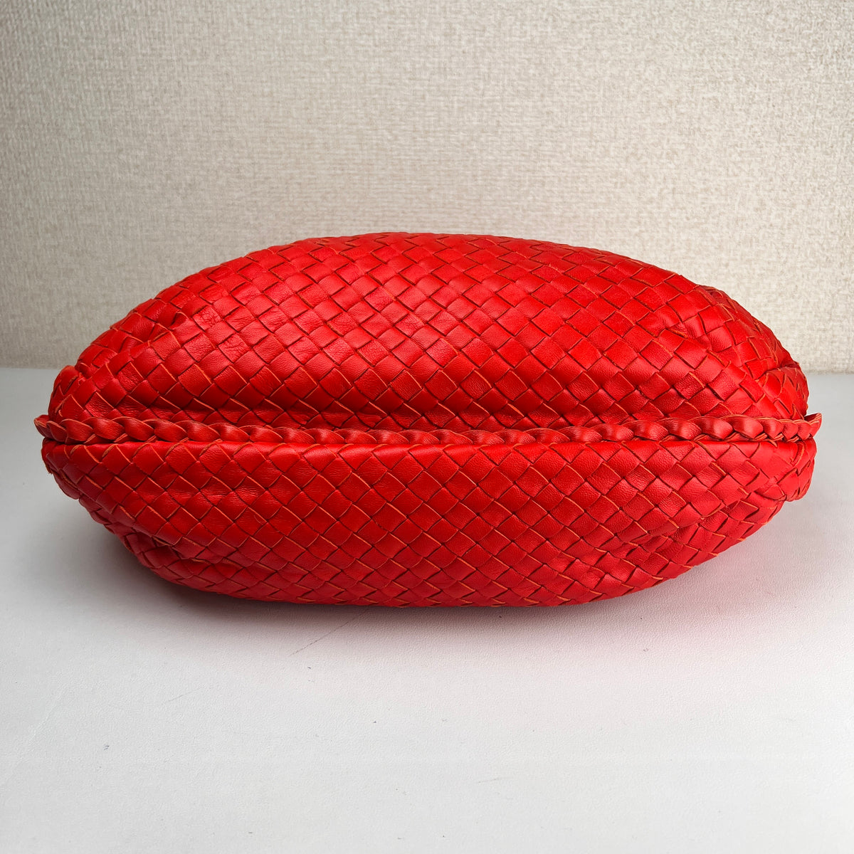 Bottega Veneta Red Shoulder Bags A-18088
