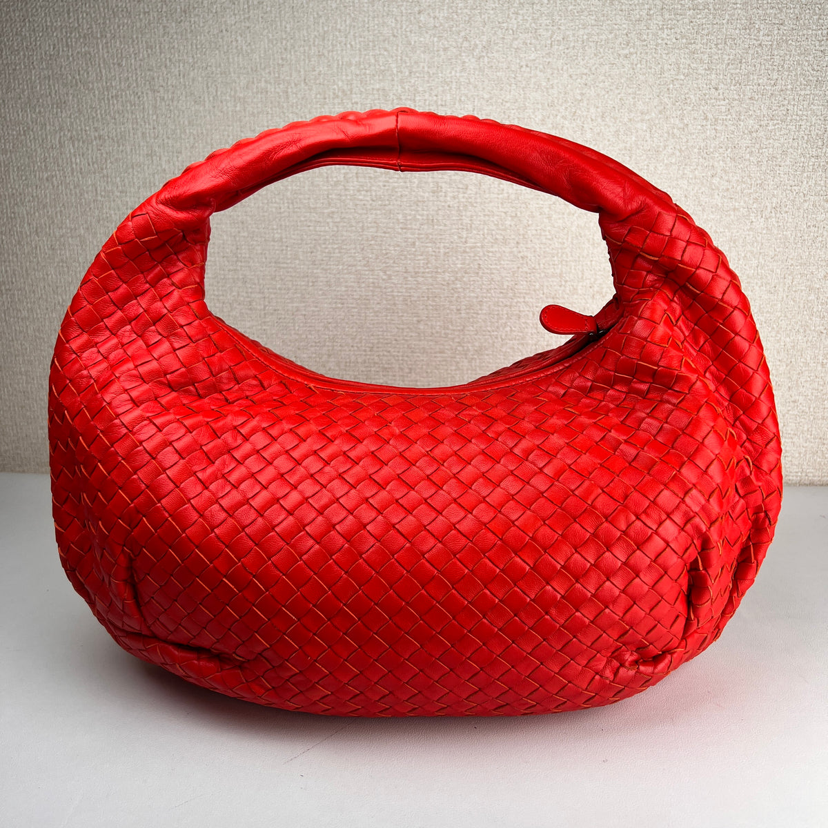 Bottega Veneta Red Shoulder Bags A-18088