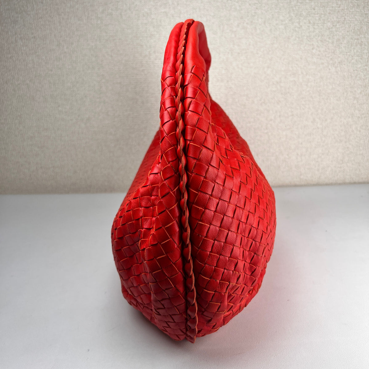 Bottega Veneta Red Shoulder Bags A-18088