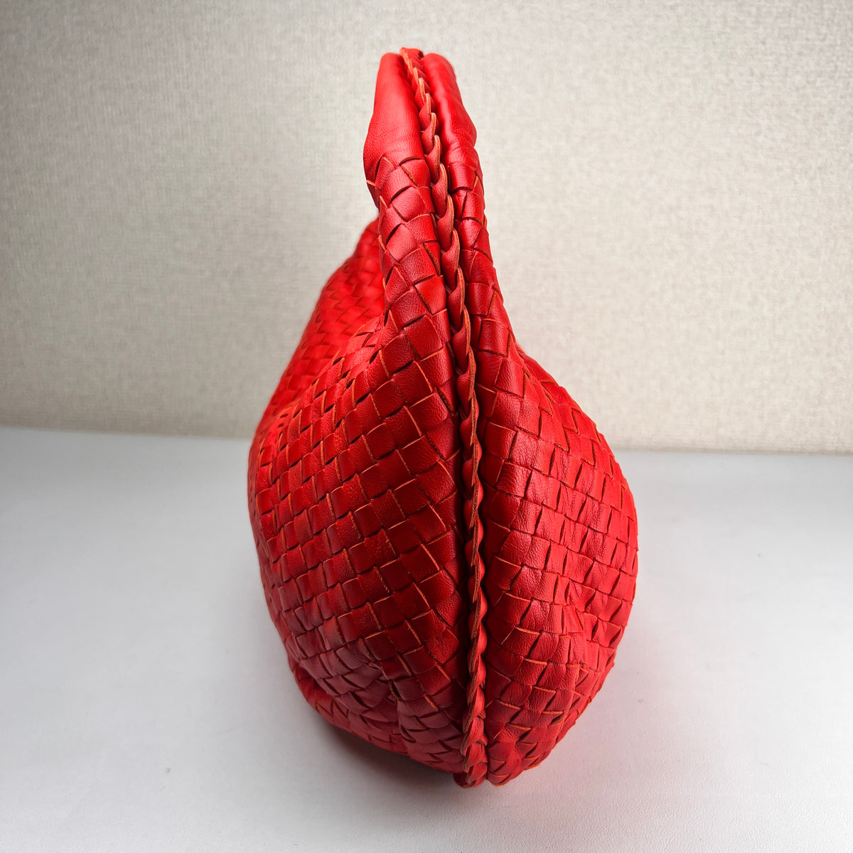 Bottega Veneta Red Shoulder Bags A-18088