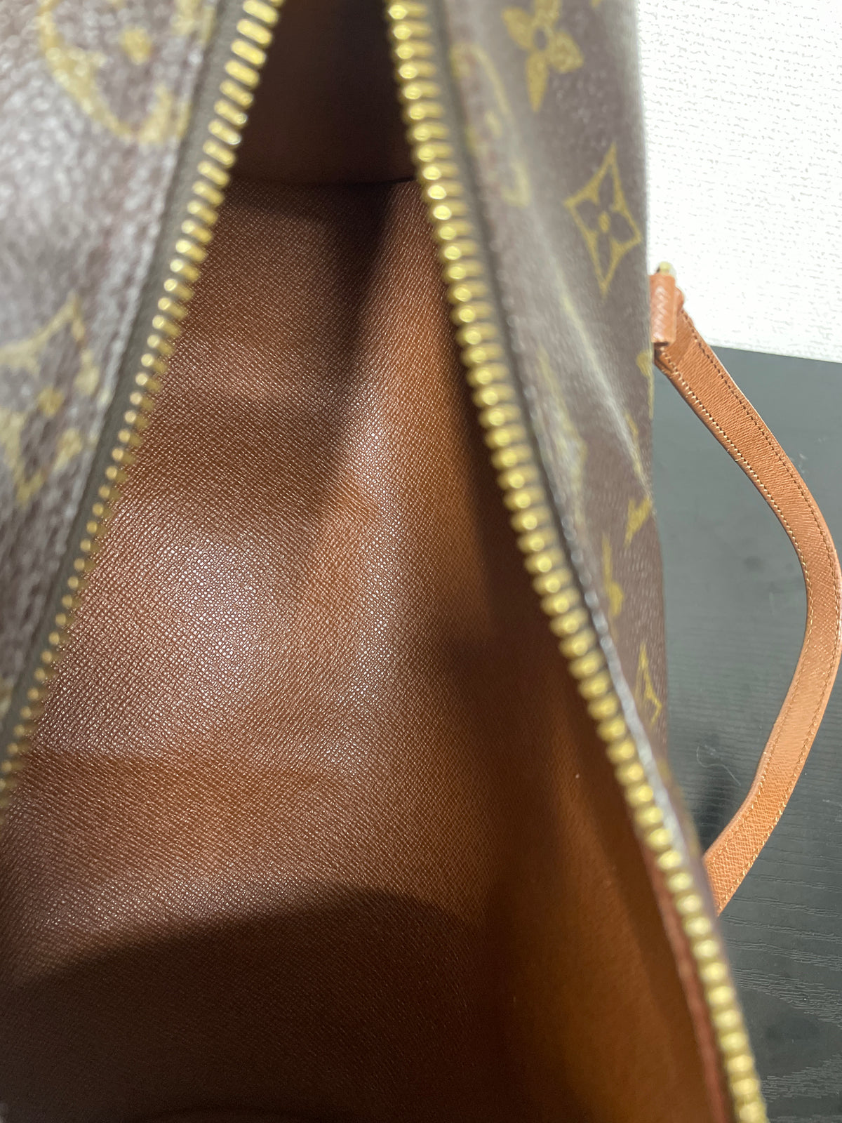 Louis Vuitton Brown Handle Bags A-18098