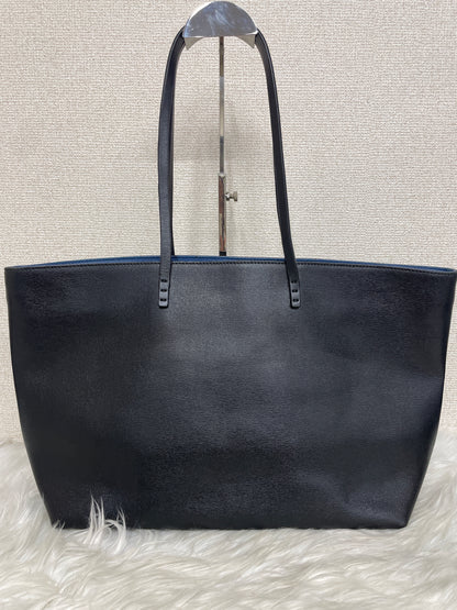 Fendi Black Tote Bags A-18115