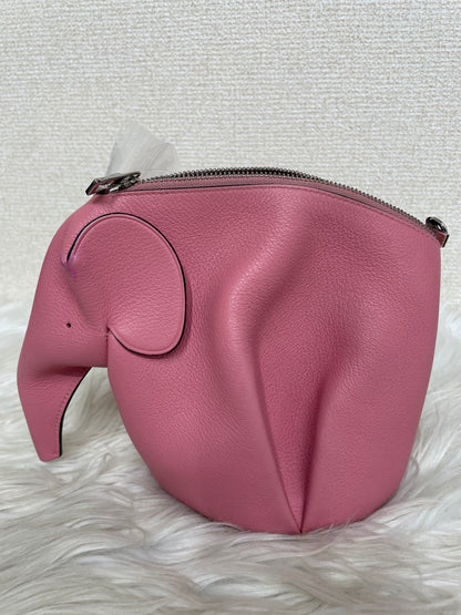 Loewe Pink Shoulder Bags A-18123