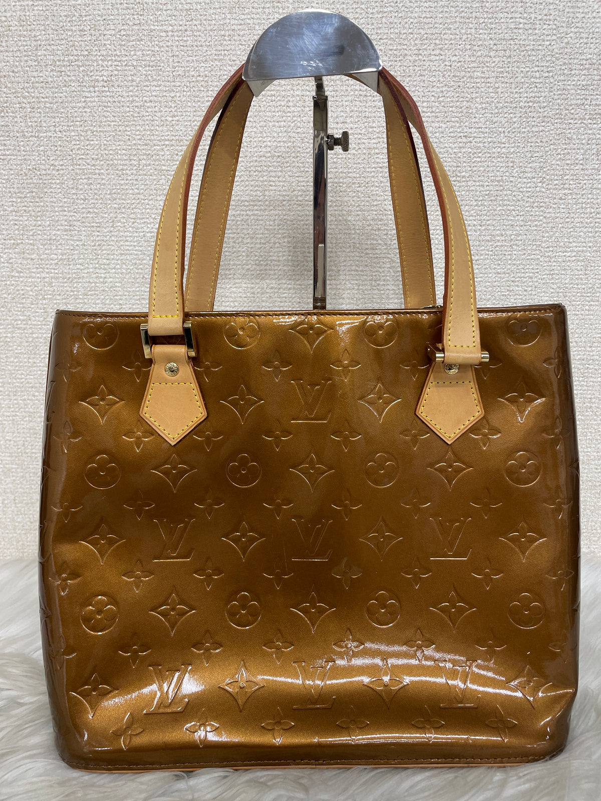 Louis Vuitton Brown Handle Bags A-18145
