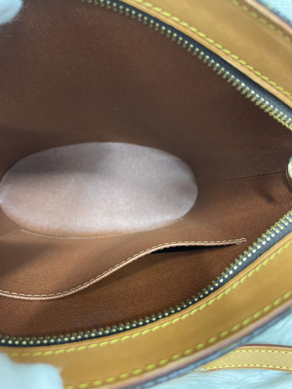 Louis Vuitton Brown Shoulder Bags A-18153