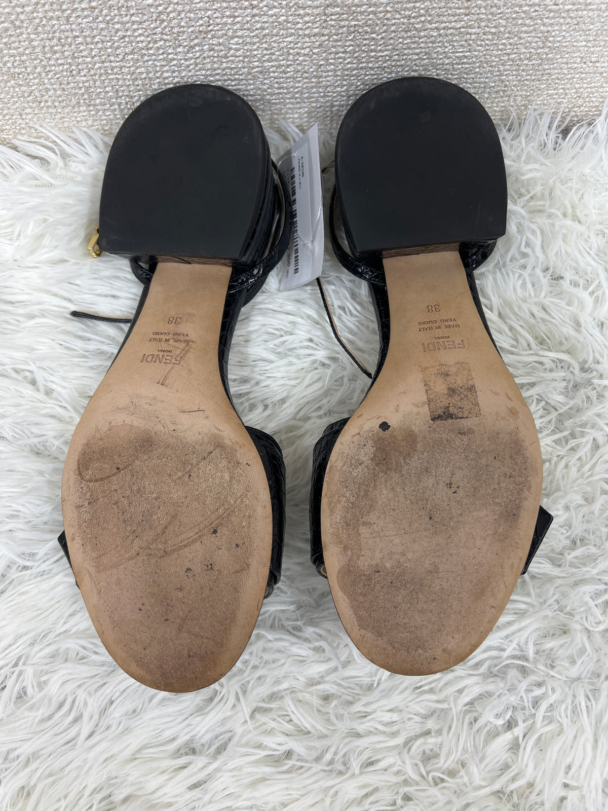 Fendi Black Shoes A-18196