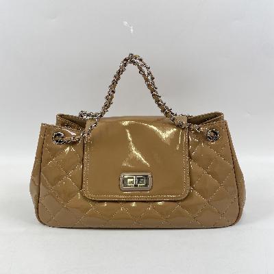 Chanel Brown Shoulder Bags A-18199