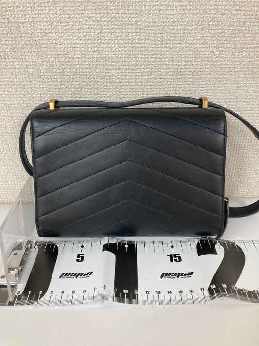 Chanel Black Shoulder Bags A-18244
