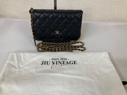 Chanel Black Shoulder Bags A-18252