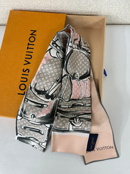 Louis Vuitton Multicolor Scarves A-18311