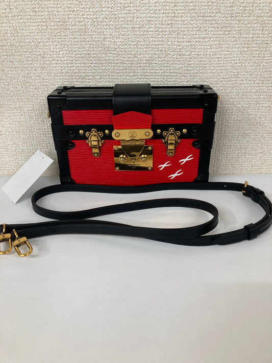 Louis Vuitton Black Shoulder Bags A-18361