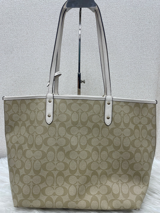 Coach Beige Tote Bags A-18384