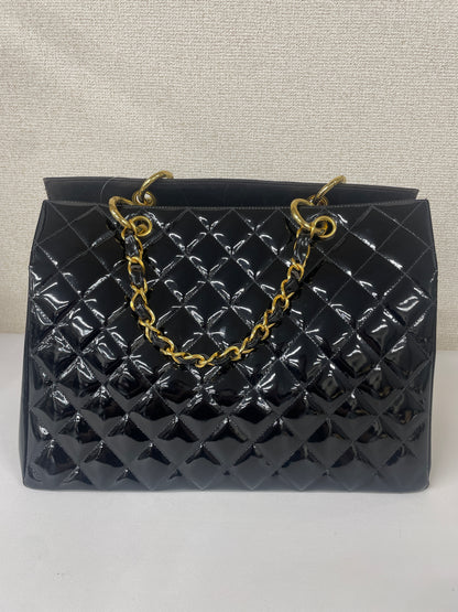 Chanel Black Tote Bags A-18455