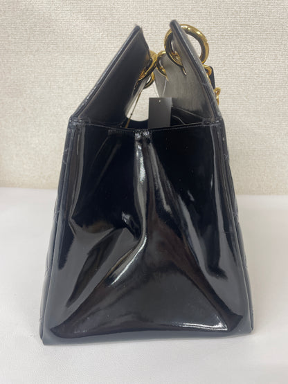 Chanel Black Tote Bags A-18455