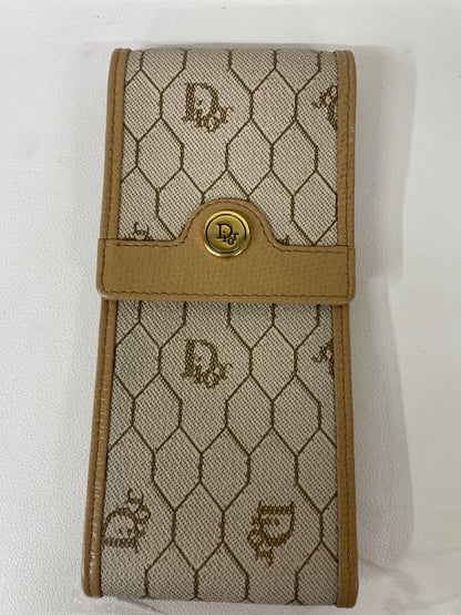 Dior Beige A-18457