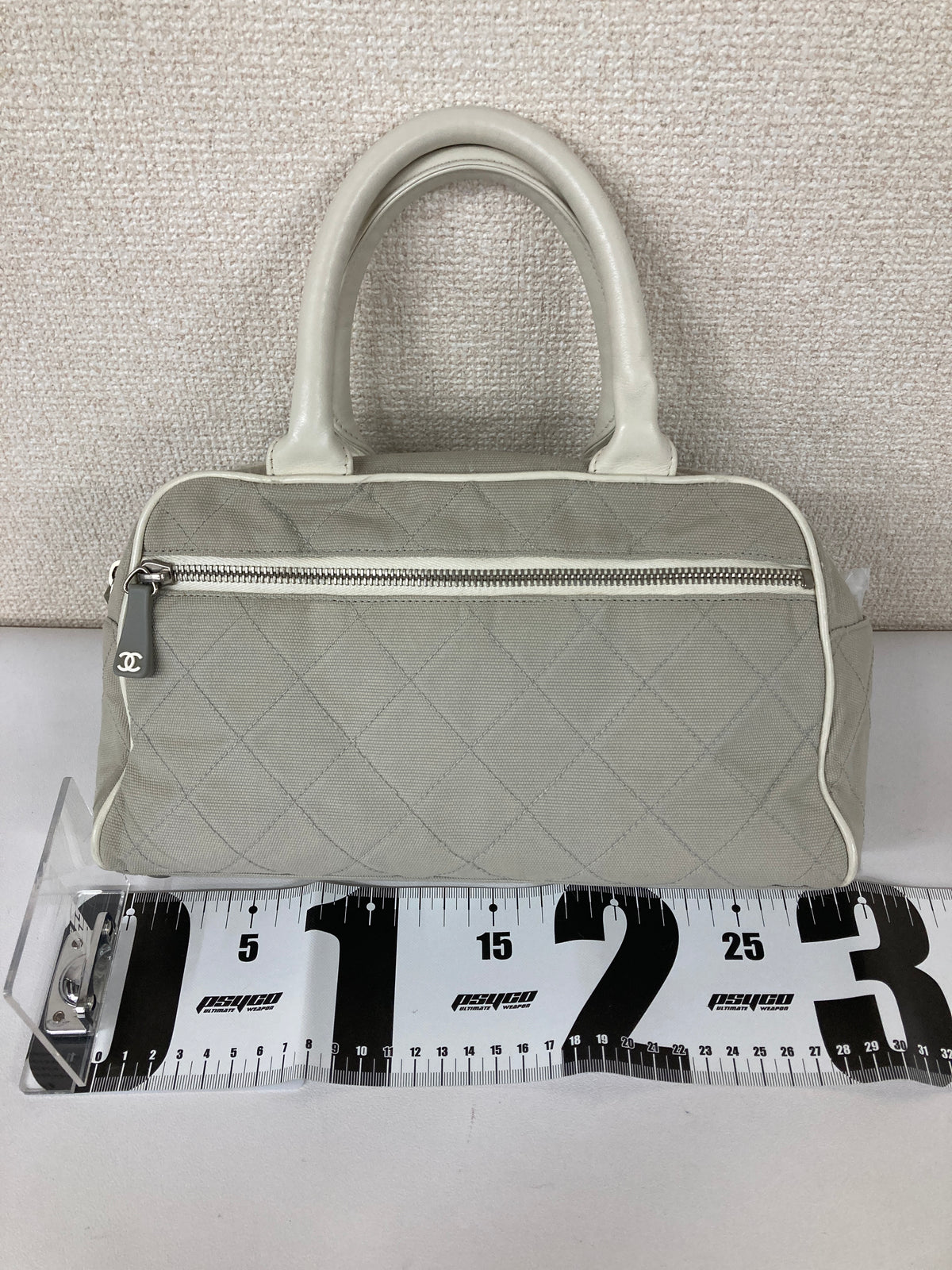 Chanel Gray Shoulder Bags A-18471