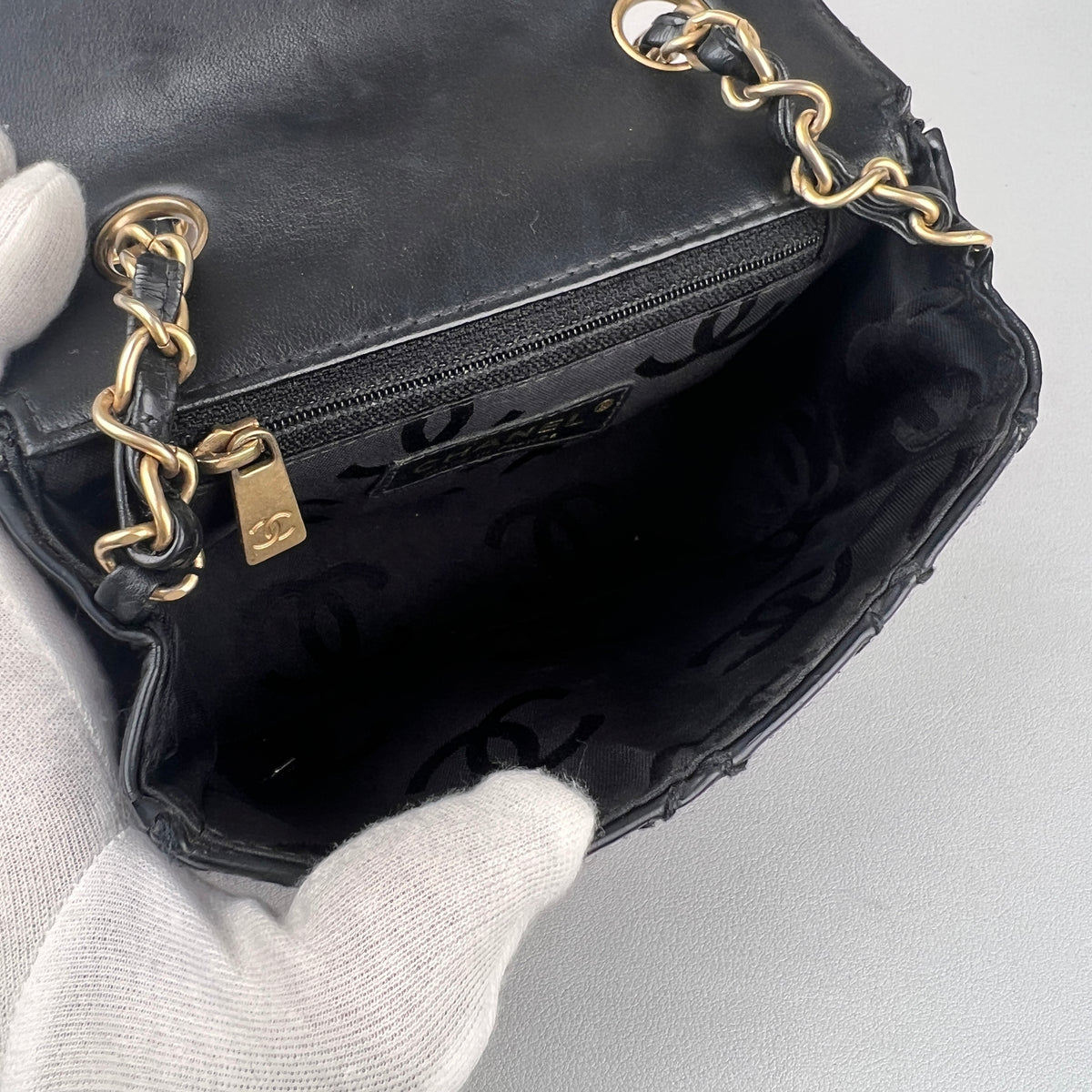Black A-18489