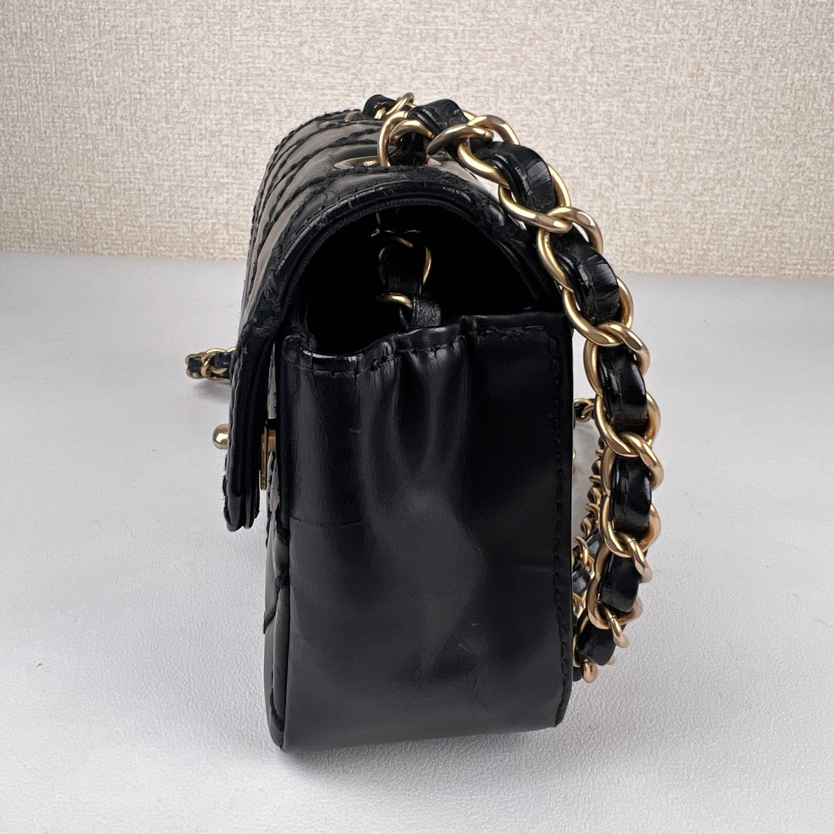 Black A-18489