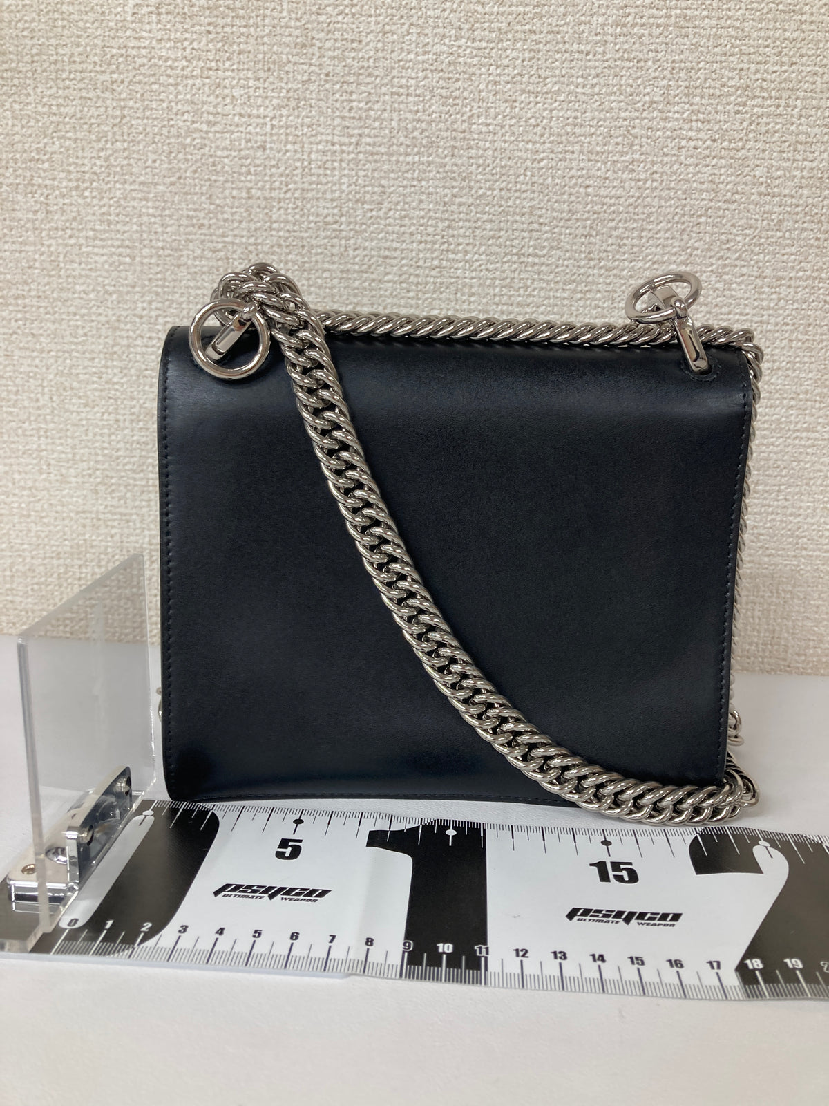 Fendi Black Shoulder Bags A-18495