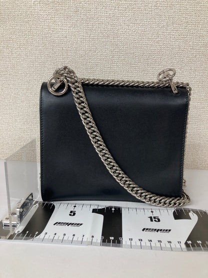 Fendi Black Shoulder Bags A-18495