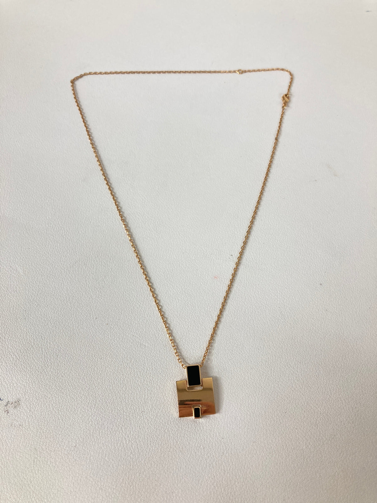 Hermes Gold Necklaces A-18517