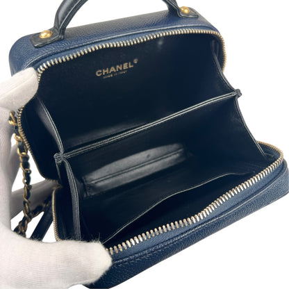 Chanel Navy Shoulder Bags A-18526
