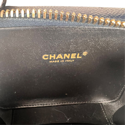 Chanel Navy Shoulder Bags A-18526