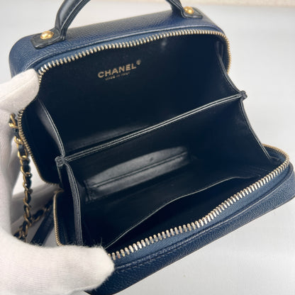 Chanel Navy Shoulder Bags A-18526