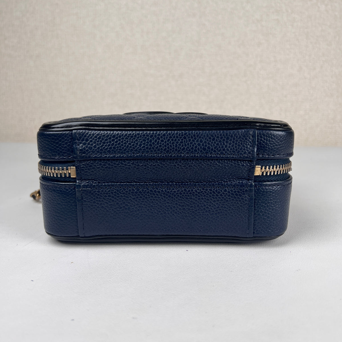 Chanel Navy Shoulder Bags A-18526