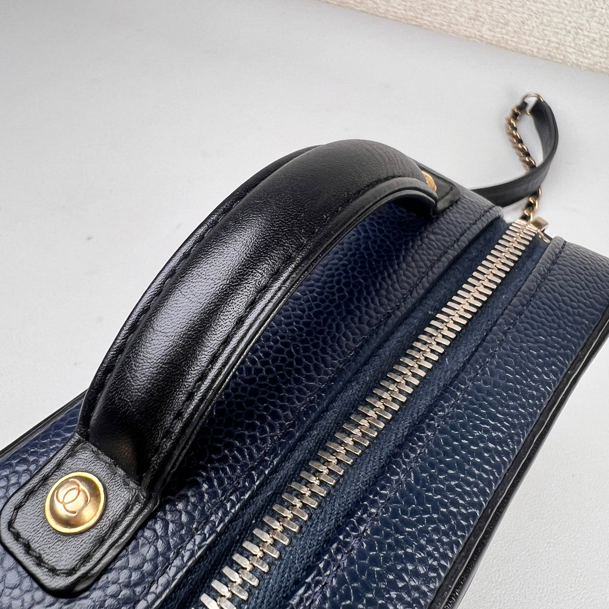 Chanel Navy Shoulder Bags A-18526