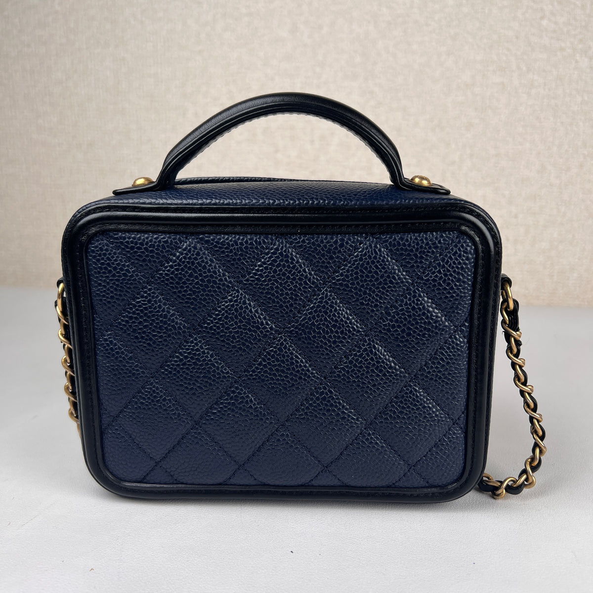 Chanel Navy Shoulder Bags A-18526