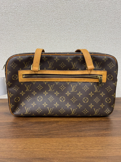 Louis Vuitton Brown Shoulder Bags A-18532