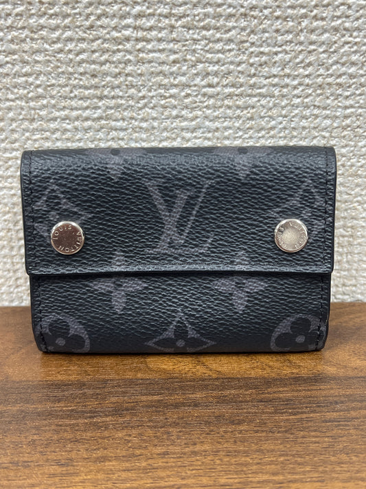 Louis Vuitton Gray Wallets A-18556