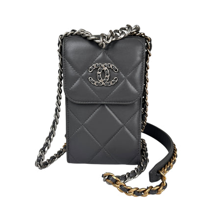 Chanel Gray Shoulder Bags A-18559