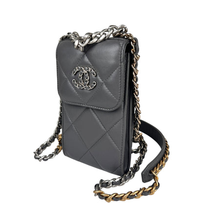 Chanel Gray Shoulder Bags A-18559