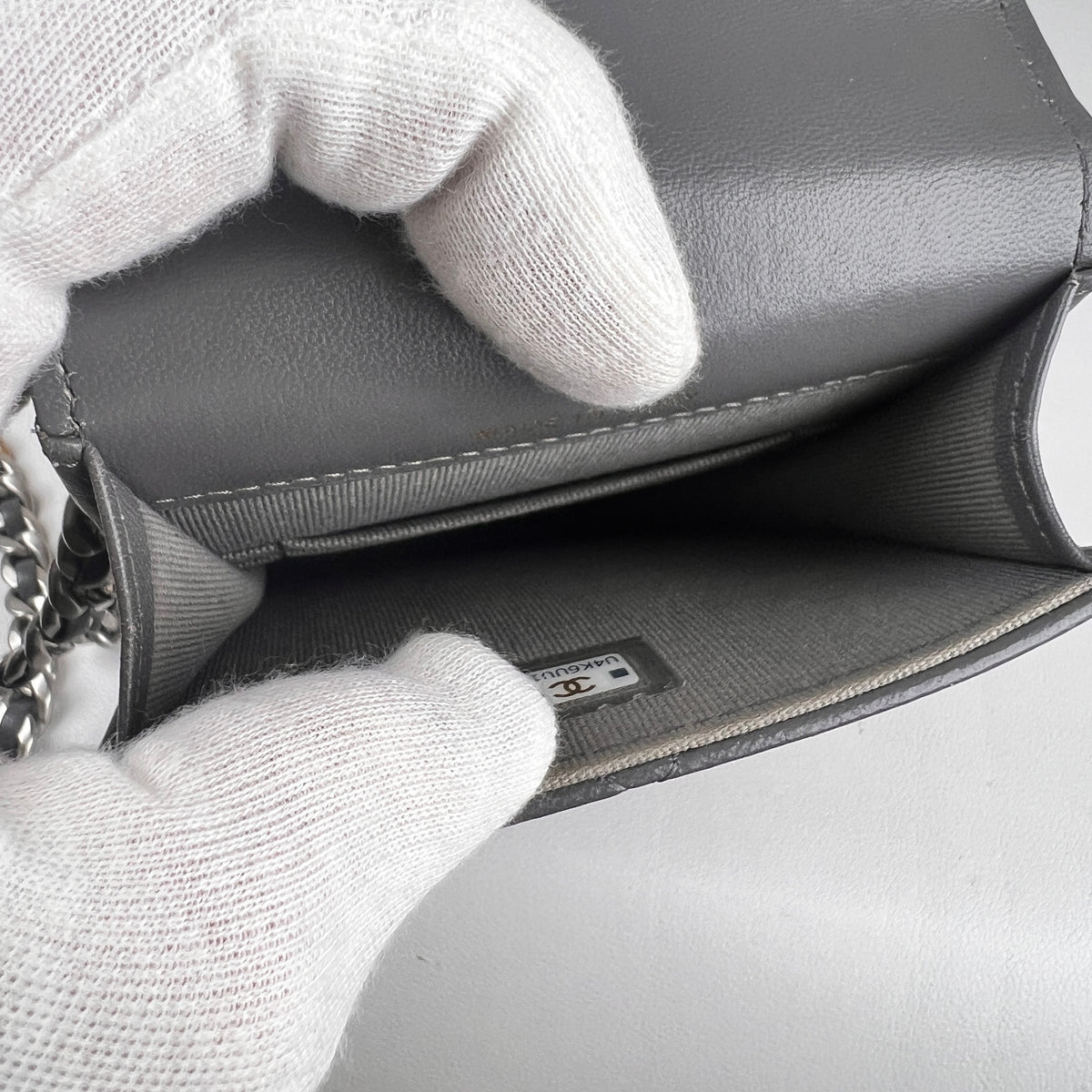 Chanel Gray Shoulder Bags A-18559