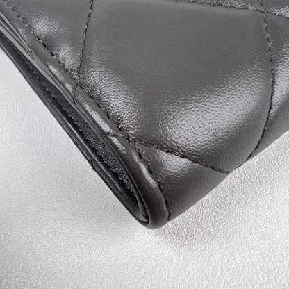 Chanel Gray Shoulder Bags A-18559