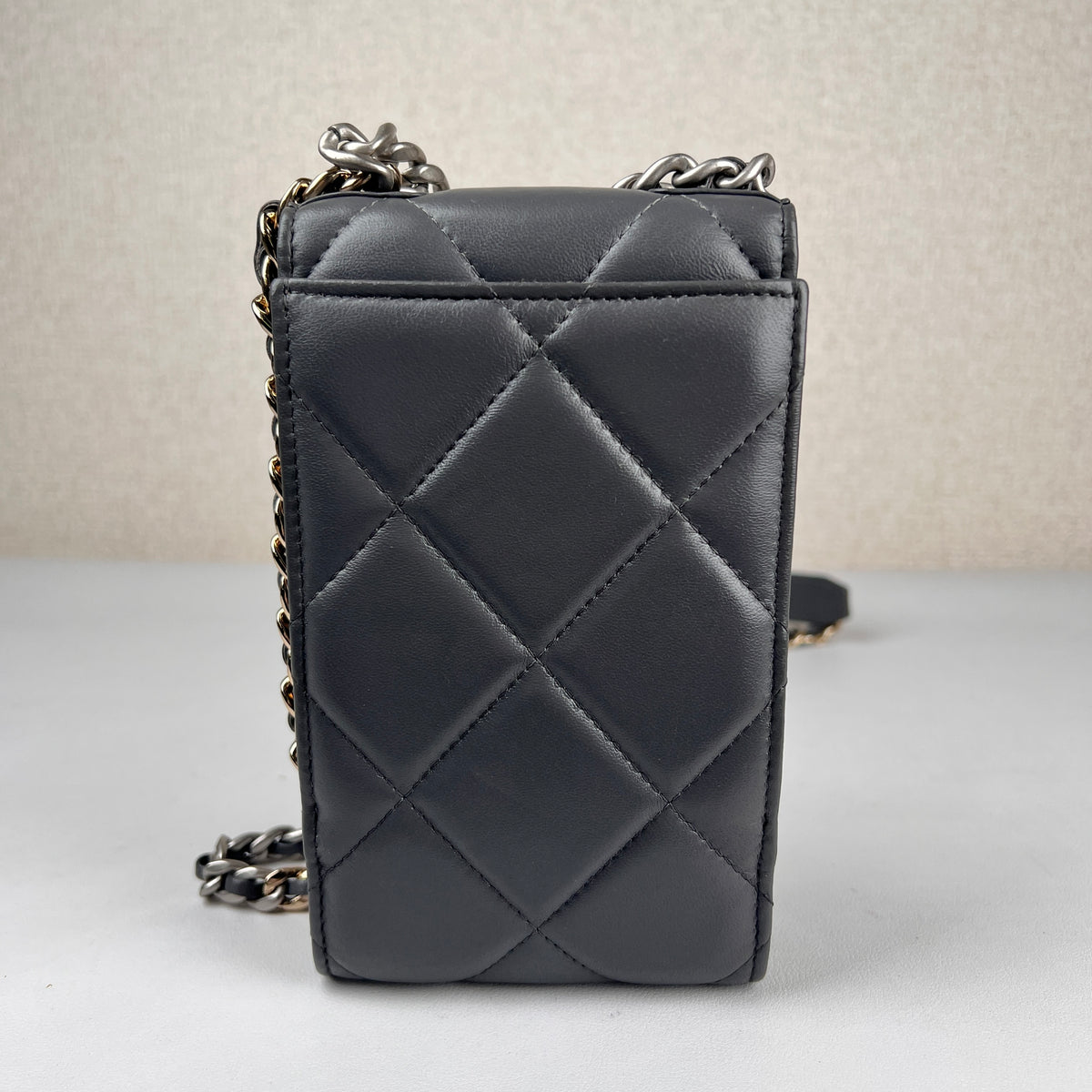 Chanel Gray Shoulder Bags A-18559