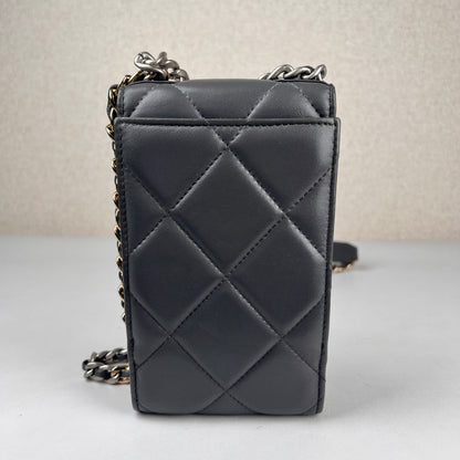 Chanel Gray Shoulder Bags A-18559