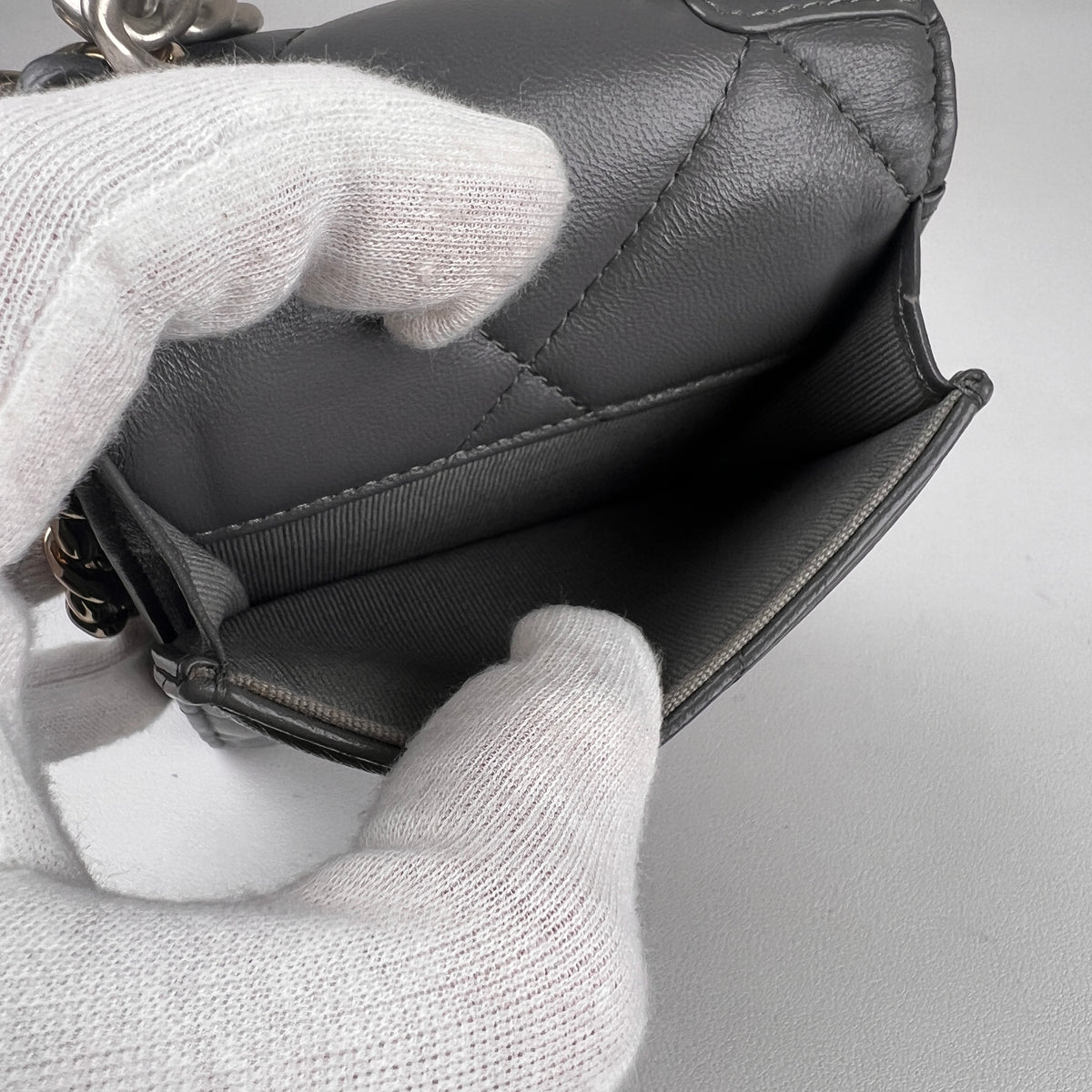Chanel Gray Shoulder Bags A-18559