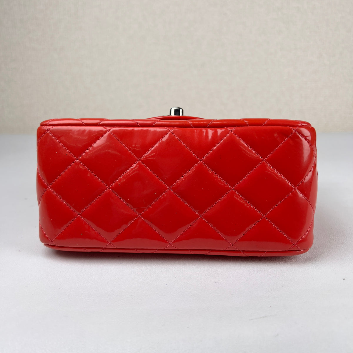 Chanel Orange Shoulder Bags A-18566