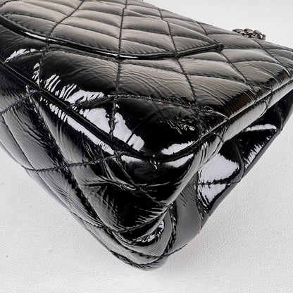 Chanel Black Shoulder Bags A-18567