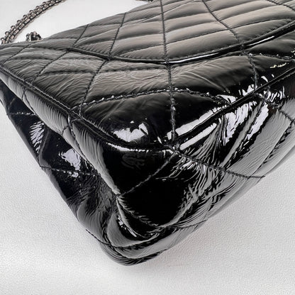 Chanel Black Shoulder Bags A-18567