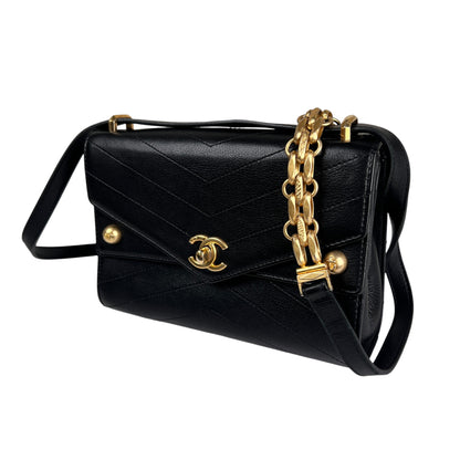 Chanel Black Shoulder Bags A-18575