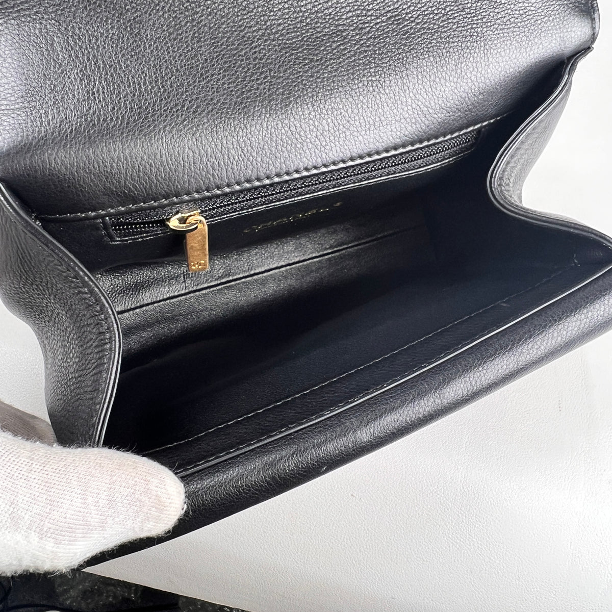 Chanel Black Shoulder Bags A-18575