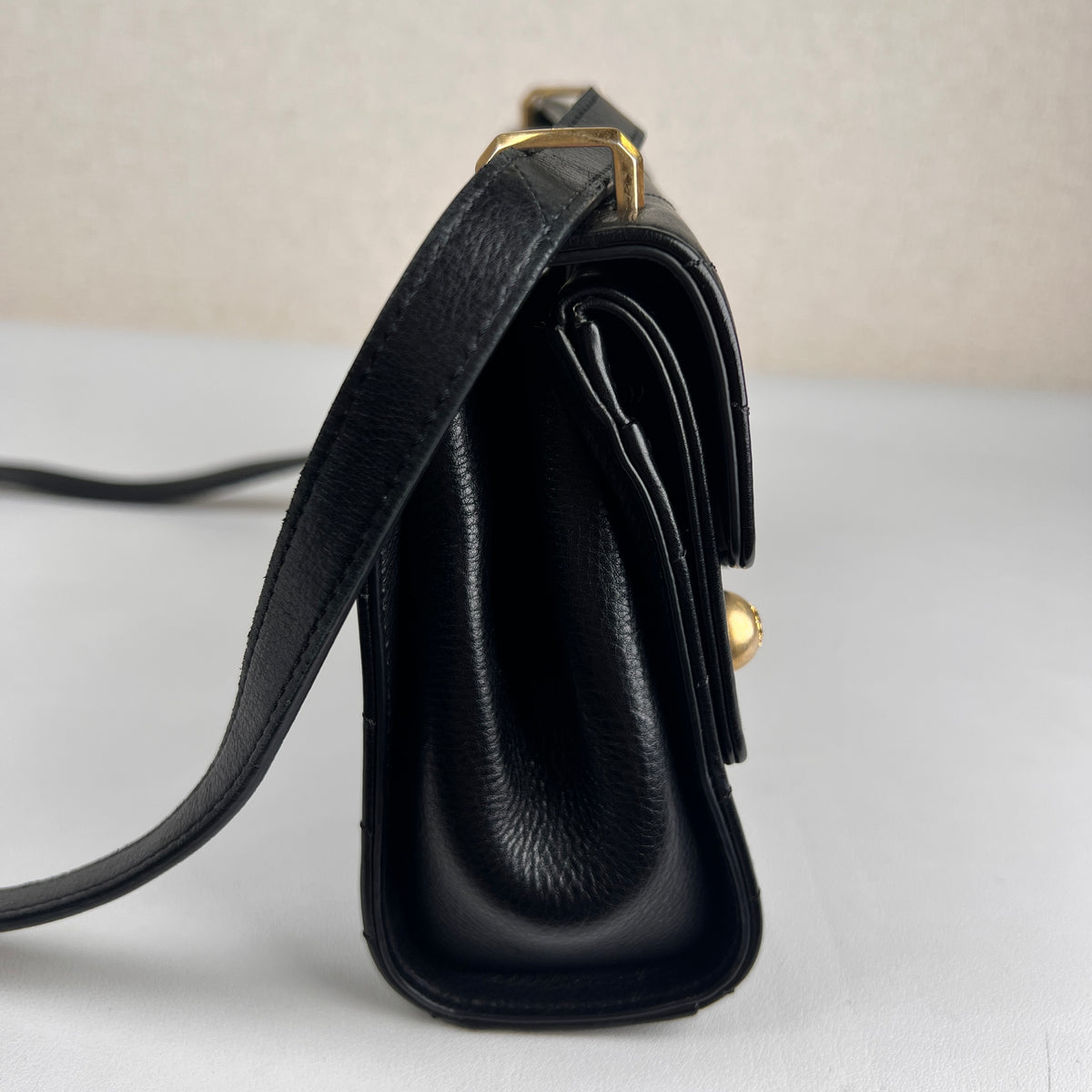 Chanel Black Shoulder Bags A-18575