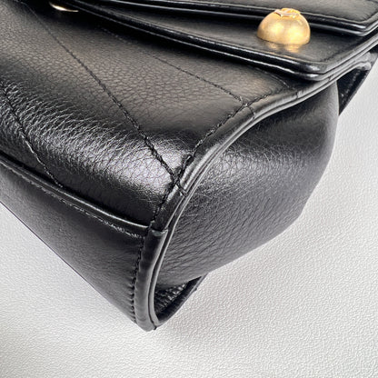 Chanel Black Shoulder Bags A-18575