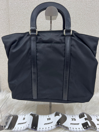 Prada Black Handle Bags A-18590